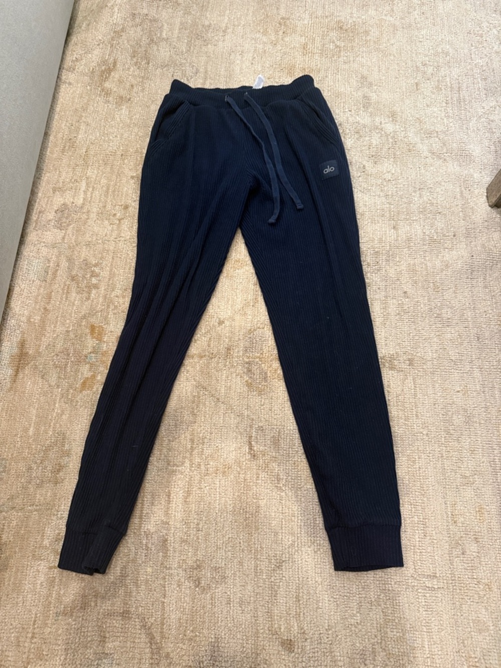 ALO Yoga Ribbed Lounge Pants in Dark Navy